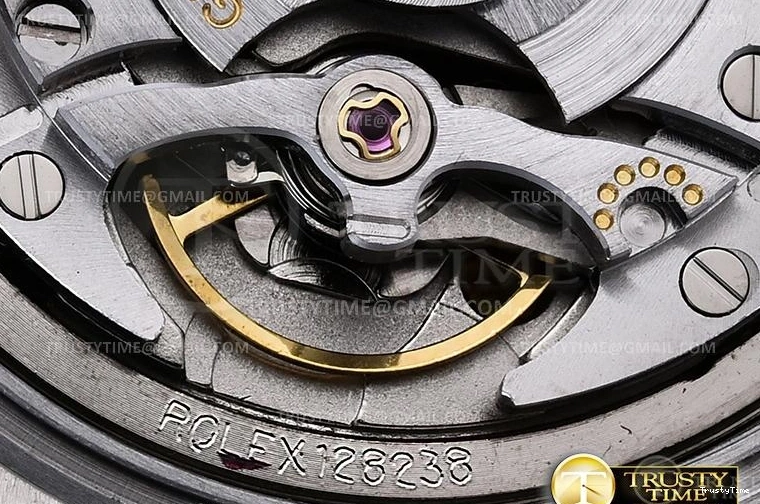 0910 ModernLook RDD0224B – DayDate 36mm 747